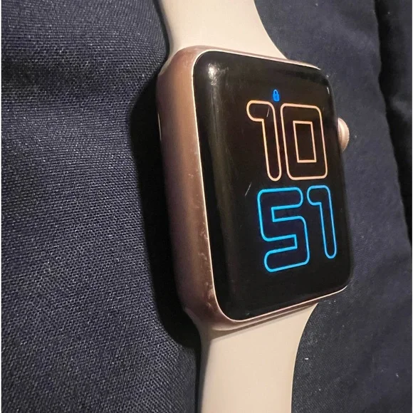 Apple Watch Series 1 - Picture 3 of 5